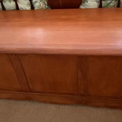 Vintage Lane Cedar Chest