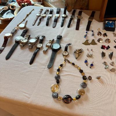 Sale Photo Thumbnail #30