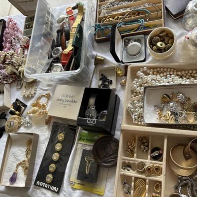 Sale Photo Thumbnail #184