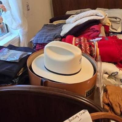 Sale Photo Thumbnail #126