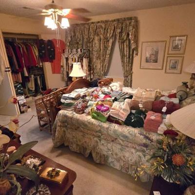 Sale Photo Thumbnail #154