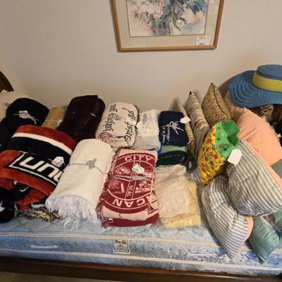 Sale Photo Thumbnail #138