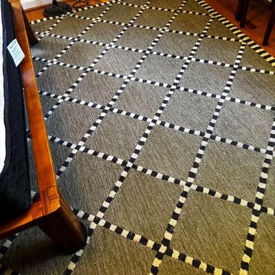 Liora Manné 8'3" x 11'6" Area Rug With Pad