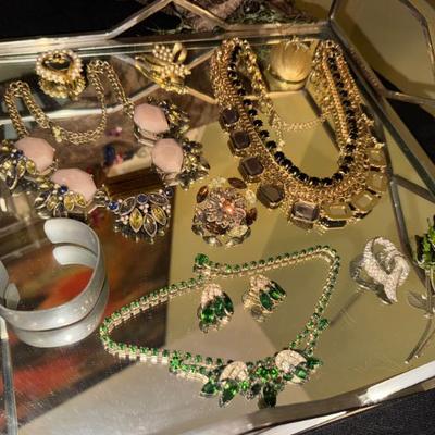 Sale Photo Thumbnail #32