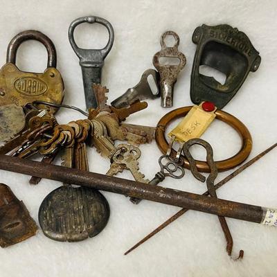 Vintage Metal Finds 
