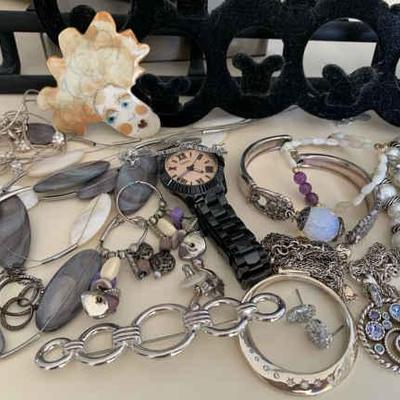 Em158 gray and purple jewelry mystery lot