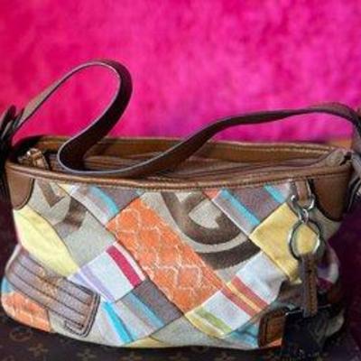 Sale Photo Thumbnail #151