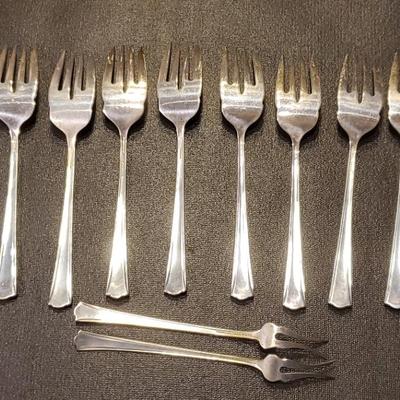 Graham Sterling Silver Flat ware Set 69pcs + 8 Spoons & 1 Silver Plated Tongs In Box - Reserve $600