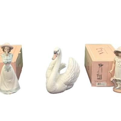 Sale Photo Thumbnail #59: Lladro Figurines