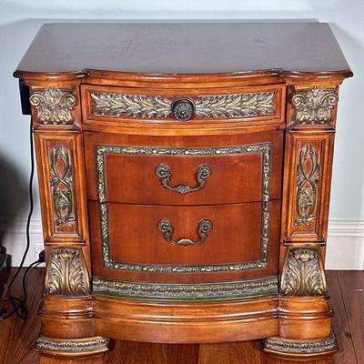 (2pc) Pair Pulaski Furniture Royale Night Stands | Bedside end tables, part of the Royale Regal collection. Having dusty, gold-painted...