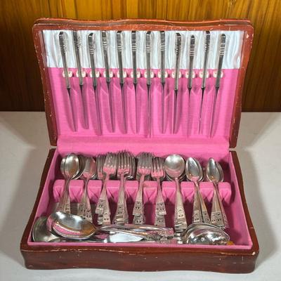 Community Silver Plated Flatware Service | Not counted but appearing to be a complete or near complete service set; in a fitted box - l....