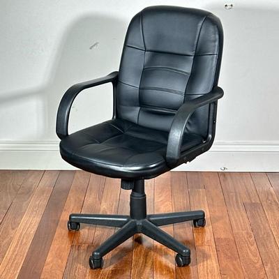 Black Leather Style Office Computer Chair | Target, adjustable, with padded seat and backrest - h. 38.75 x w. 23.5 x d. 18.5 in
