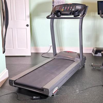 LIFE FITNESS T3 TREADMILL | Max speed of 10mph and a max incline of 15% - h. 57 x w. 28 x l. 71.25 in
