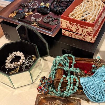 Sale Photo Thumbnail #169