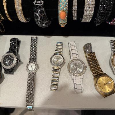 Sale Photo Thumbnail #166
