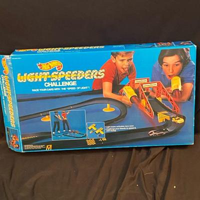 Hot Wheels Light Speeders