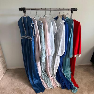 Ladies Vintage Nightgowns 