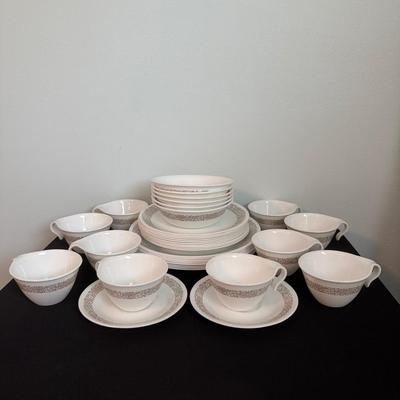 Vintage Corelle Woodland Brown Dish Set