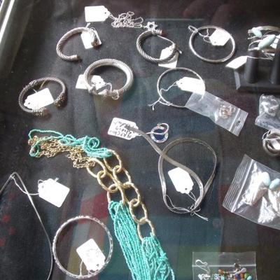 Sale Photo Thumbnail #76