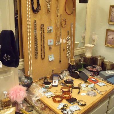 Sale Photo Thumbnail #51