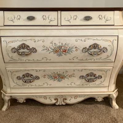Pulaski Furniture Bombe Chest