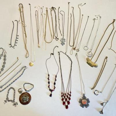 Sale Photo Thumbnail #3