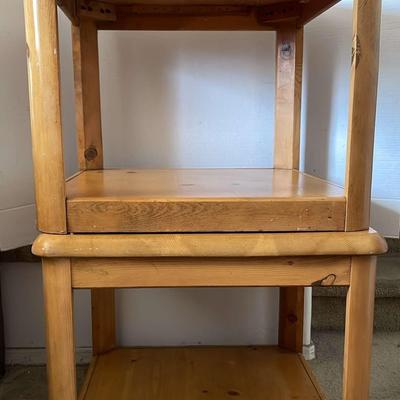 2 Matching Wooden End Tables