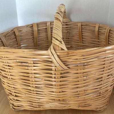 Large Wicker Basket With Handle