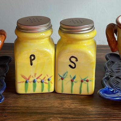 2 Rooster Soup Bowls & S&P Shaker