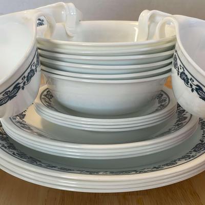 Corelle Diss Set Serving For 4 