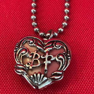Claire’s BF (Best Friends) Locket Necklace 