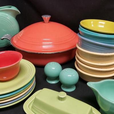 FEISTA COLORFUL DISHES AND POT
