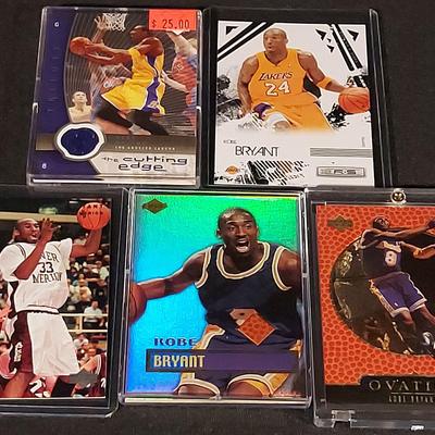 KOBE BRYANT SPORTS CARD