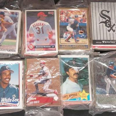 COLLECTION OF BASEBALL TRADING CARDS #9