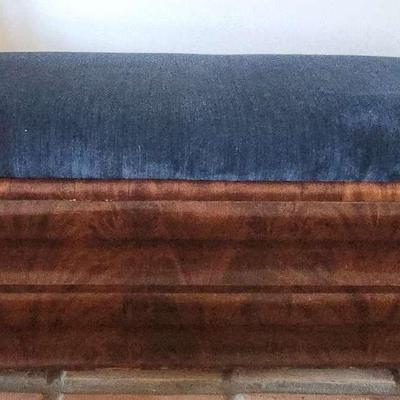 AMERICAN EMPIRE MAHOGANY LIFT TOP TRUNK
