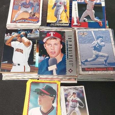 COLLECTION OF BASEBALL TRADING CARDS #7
