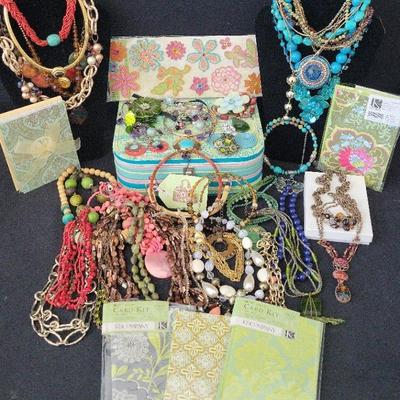 FUNKY JEWELRY AND NOTECARDS