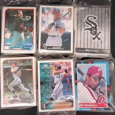COLLECTION OF BASEBALL TRADING CARDS #12