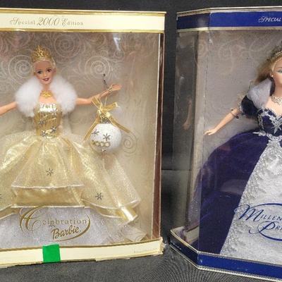 TWO HOLIDAY BARBIES 2OOO EDITION 