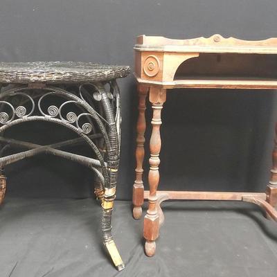 CUTE VINTAGE TABLES 
