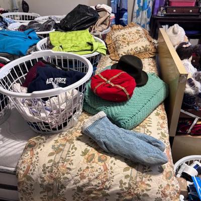 Sale Photo Thumbnail #171