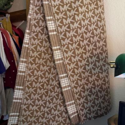 Sale Photo Thumbnail #93