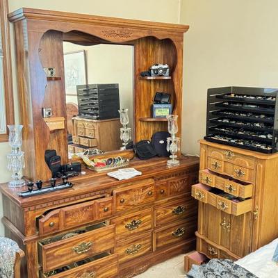 Sale Photo Thumbnail #37