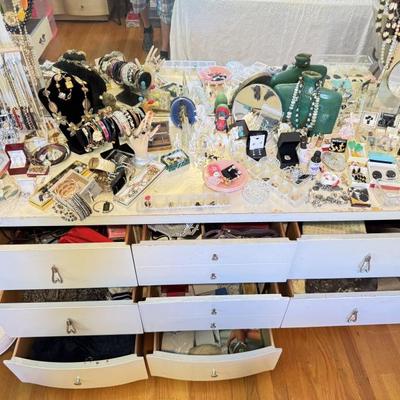 Sale Photo Thumbnail #71