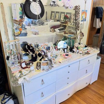Sale Photo Thumbnail #66