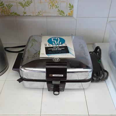 Vintage Toastmaster waffle iron