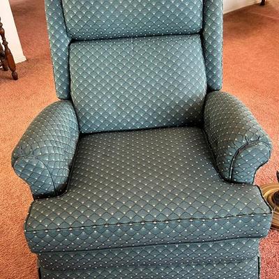 Sale Photo Thumbnail #79: La-Z-Boy Recliner 