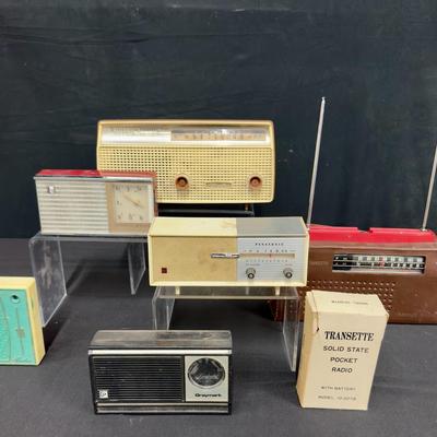 Vintage Channel Master, Panasonic, Graymark Radios + More! 