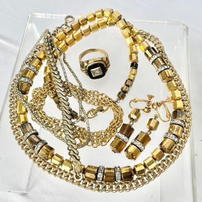 Dassen 10K Gold Diamond Ring & More! 