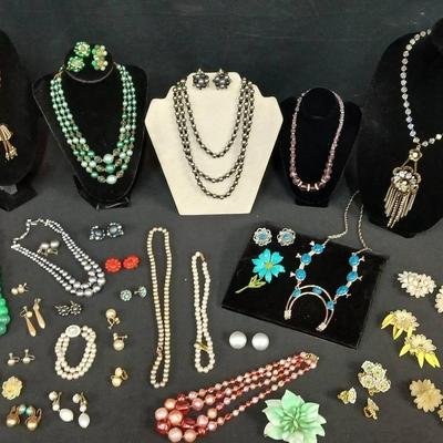 18" Art Deco Rare Hand Made - Vintage 1930's Look Heavy Pearl Necklace